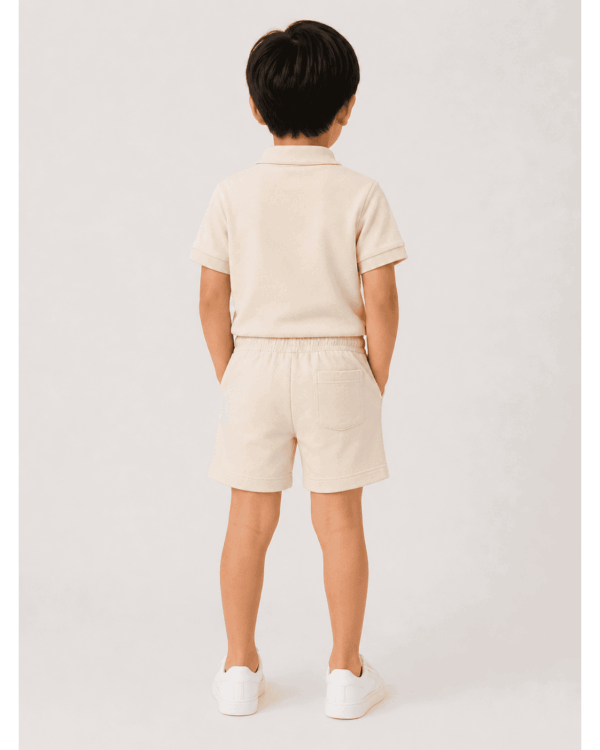 Oat Polo model back Oat Zip Polo Summer Set